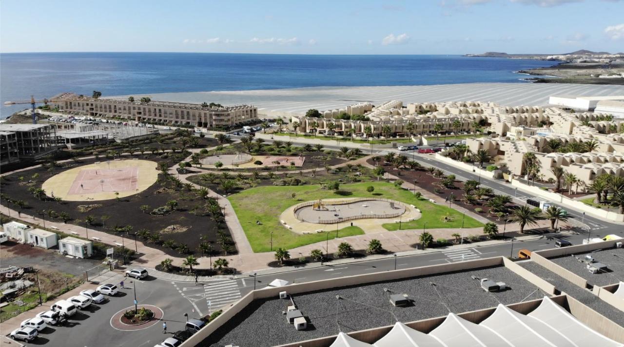 A Beautiful Apartment With A Beach View - La Tejita - El Medano ภายนอก รูปภาพ
